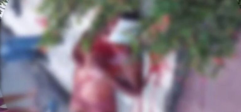 VÍDEO: Homem é esfaqueado no meio da rua em Manaus