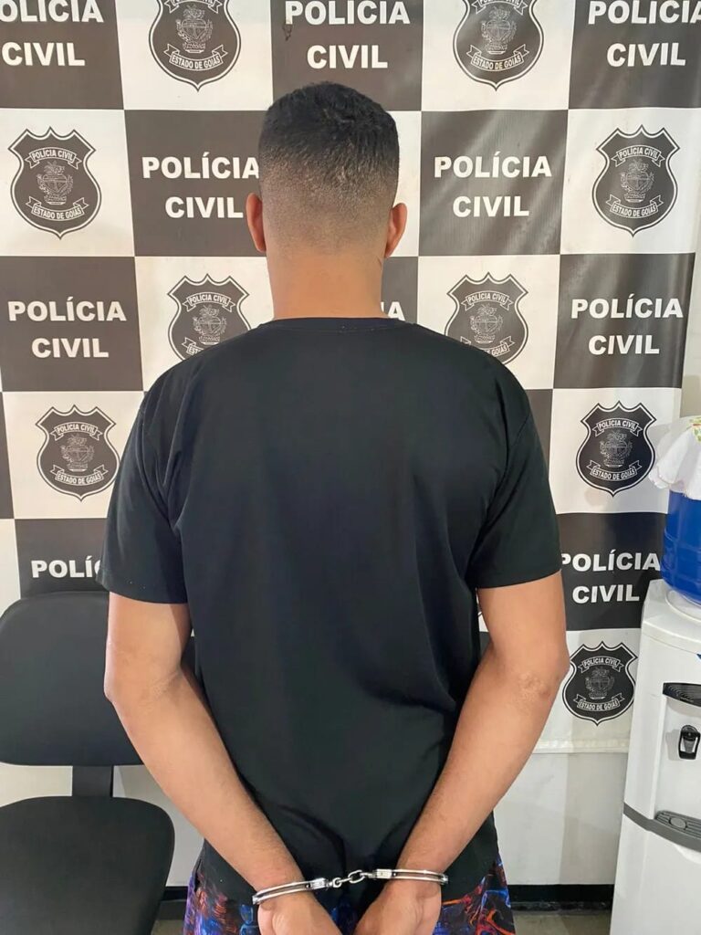 Suspeito de aplicar golpes usando PIX falso é preso