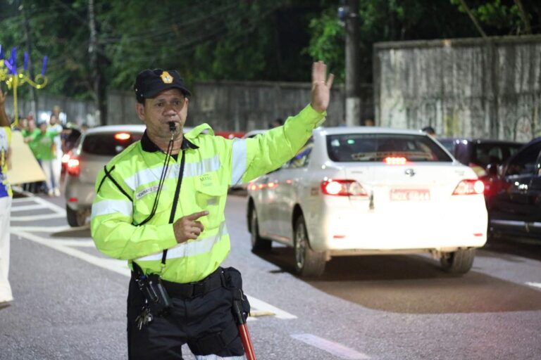 VÍDEO: Agentes de trânsito passam a poder fiscalizar CNH e documento de veículos