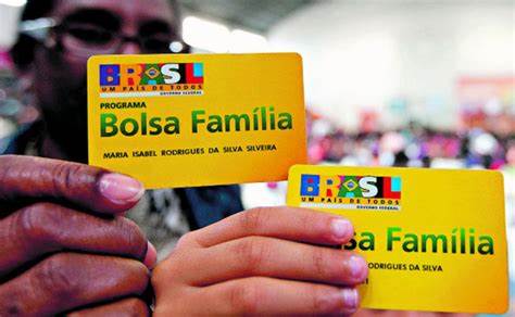 Bolsa Família começa a ser pago nesta segunda-feira (18)