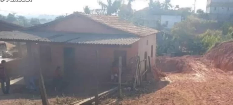 Jovem é assassinada dentro de casa no dia de seu aniversário