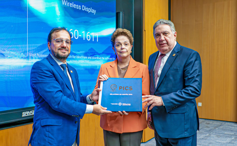 Na China, vice-governador do Tocantins solicita duplicação da ponte FHC à presidente do Brics