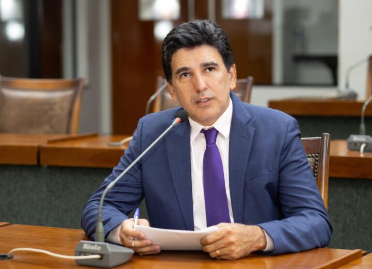 ENTREVISTA: “Minha missão como deputado e membro de comissões é zelar pela legalidade”, diz Prof. Júnior Geo