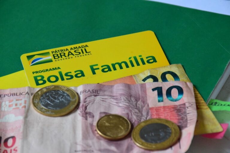 Proibição de empréstimo consignado para quem recebe Bolsa Família é mantida