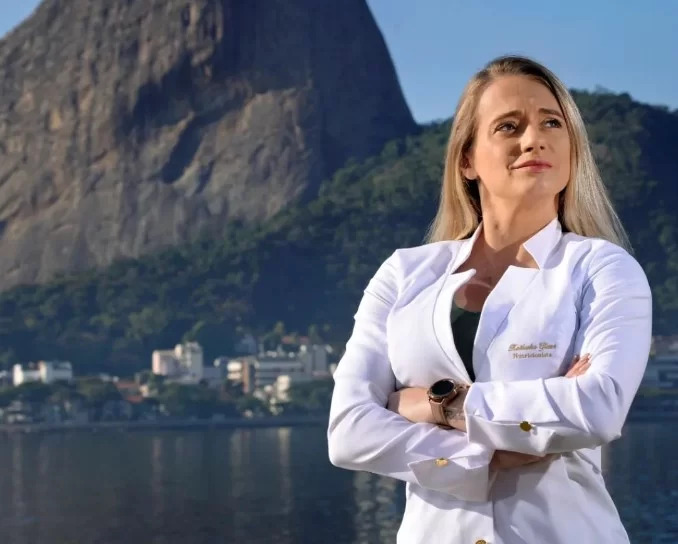 Nutricionista que “mostrou demais” ao imobilizar homem se pronuncia: “Errei”
