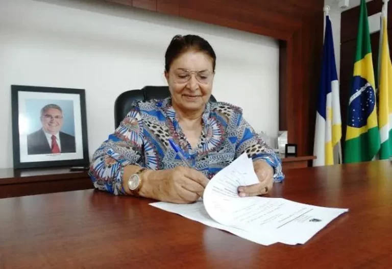 Corpo da ex-deputada Dolores Nunes é enterrado em Gurupi-TO