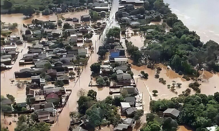 Sobe para 46 o número de desaparecidos após enchente no RS