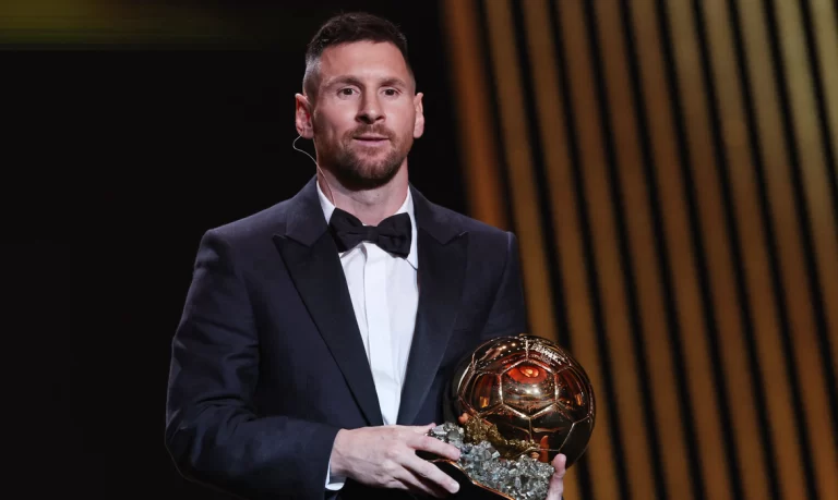 Messi conquista Bola de Ouro pela oitava vez na carreira