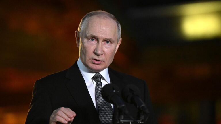 Putin questiona legitimidade de Zelensky e propõe cessar-fogo na Ucrânia