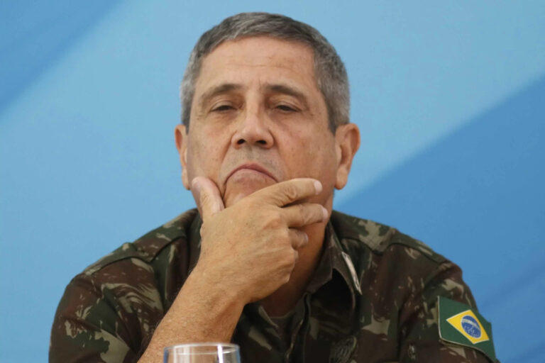 PF investiga se Braga Netto atuou no 8/1, após delação de Cid
