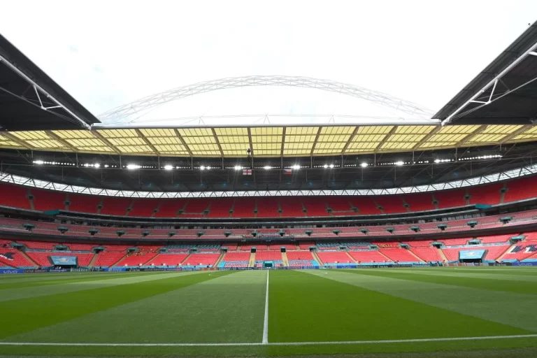 Jogo entre Inglaterra e Austrália terá tributo a vítimas da guerra