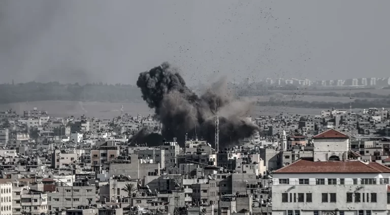 Nono dia de guerra entre Israel e Hamas agrava a crise humanitária na região