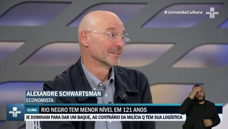 Imagem colorida mostra Schwartsman no Jornal da TV Cultura