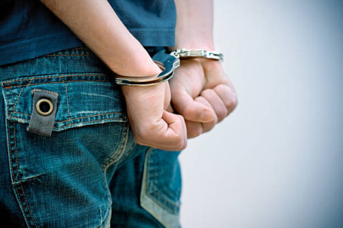 Homem é torturado por tribunal do crime após matar cunhada na zona norte de Manaus