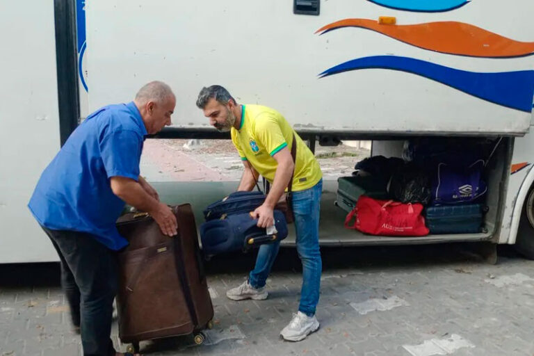 Zona de guerra: brasileiros chegam ao sul da Faixa de Gaza