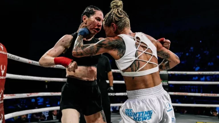 VÍDEO: Lutadora arranca dente de rival durante luta de boxe sem luvas