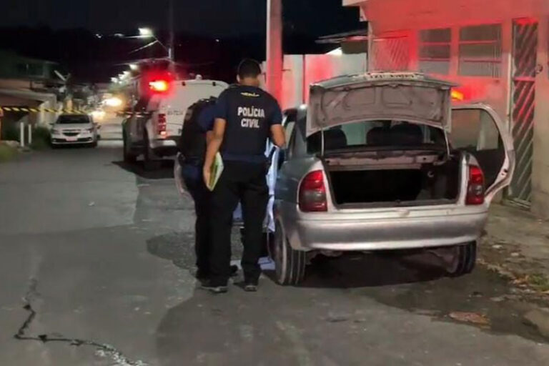 Homem é executado dentro de carro na zona Norte de Manaus