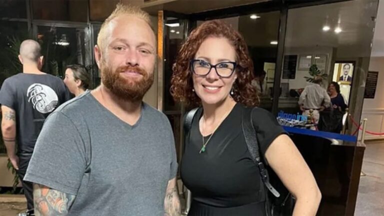A deputada federal Carla Zambelli (PL-SP) e o hacker Walter Delgatti Neto (Foto: Reprodução)