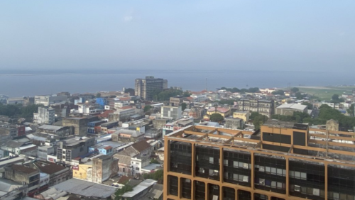 Após trégua, fumaça volta a encobrir Manaus e compromete a qualidade do ar