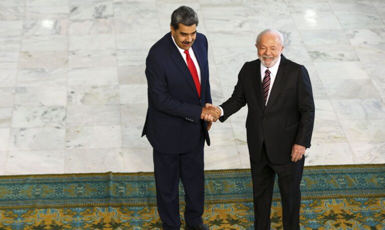 Lula e Maduro conversam sobre eleições na Venezuela e dívida bilateral
