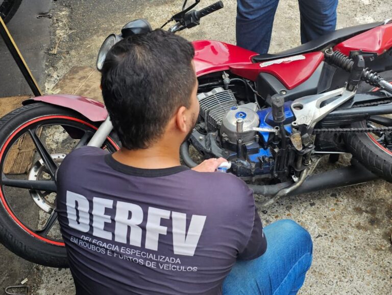 Em Manaus, Polícia Civil recupera motocicleta roubada