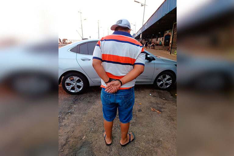 Homem é preso após entregar drogas na Feira da Manaus Moderna