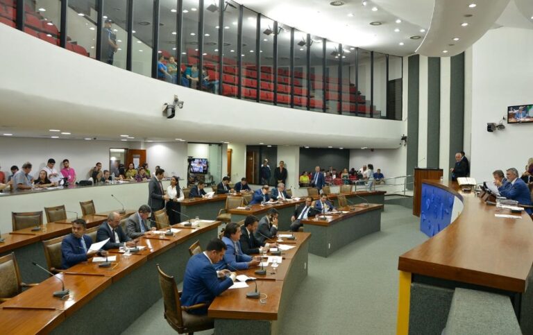 Assembleia Legislativa do TO aprova LDO 2024 com receita prevista em R$ 14,5 bilhões