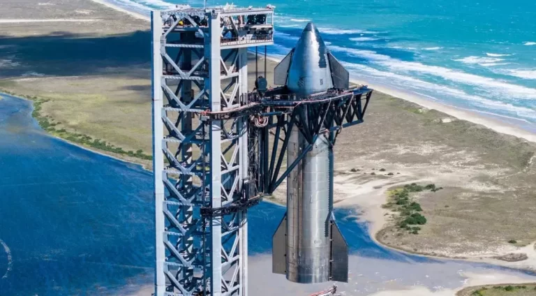 Megafoguete da SpaceX terá nova tentativa de lançamento no sábado (18/11)