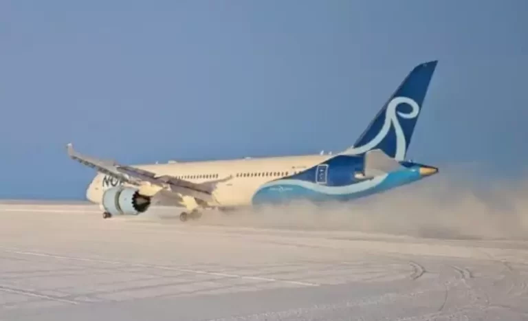 VÍDEO: Avião pousa em pista de gelo na Antártida pela primeira vez na história
