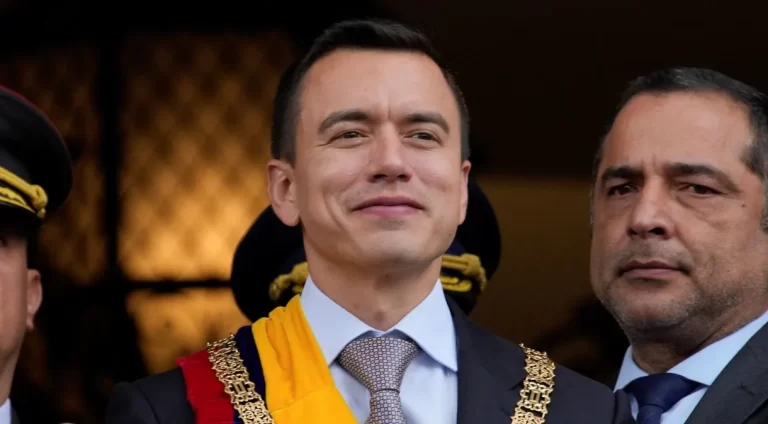 Daniel Noboa toma posse como novo presidente do Equador