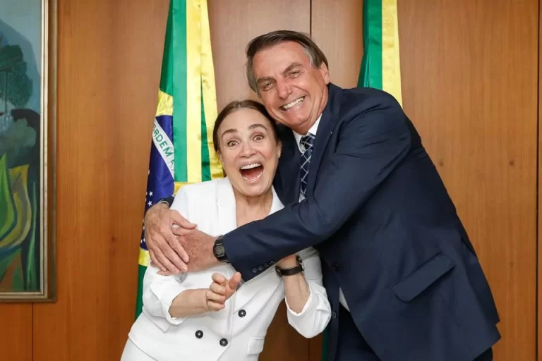 “Eu não estava preparada”, diz Regina Duarte após passagem por governo Bolsonaro