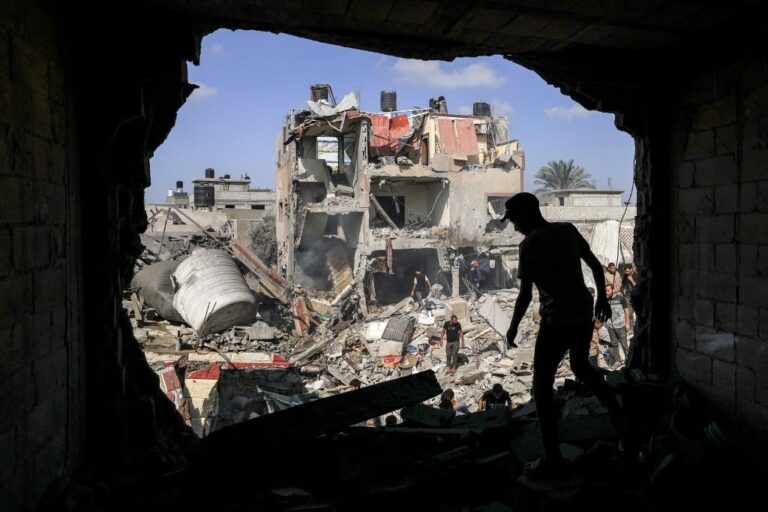 Catar tenta acordo entre Israel e Hamas com cessar-fogo de 3 dias e liberação de 50 reféns