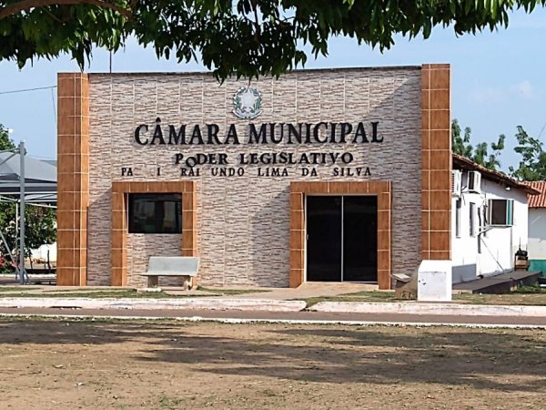 Vereador de Palmeirante que utilizou veículo oficial para viagem pessoal é processado