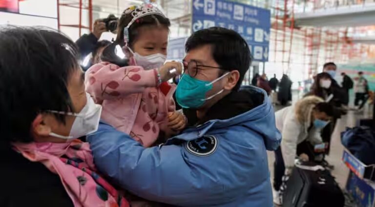 OMS pede que China esclareça o aumento de doenças respiratórias