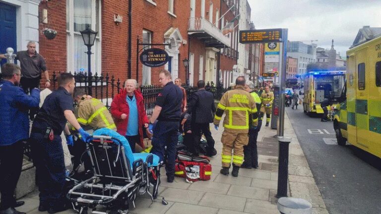 VÍDEO: Ataque com faca na Irlanda deixa cinco pessoas feridas; três eram crianças