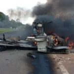 blindado-destruido