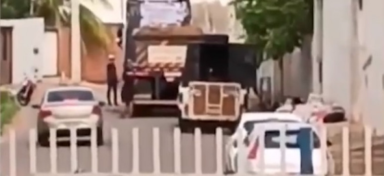 VÍDEO: Motociclista dispara tiros após discussão com trabalhadores em Araguaína, no TO