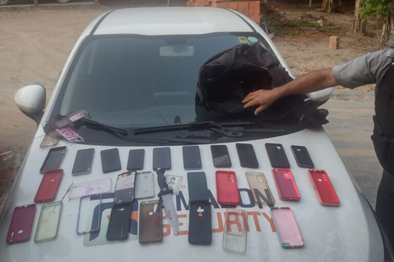 Após roubo, 12 celulares são recuperados pela Polícia Militar