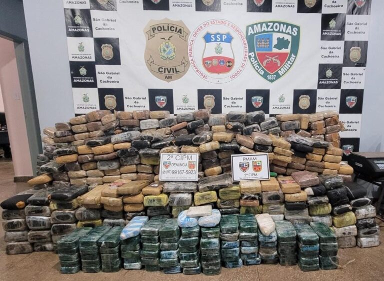Em São Gabriel da Cachoeira, PM apreende 836 quilos de drogas