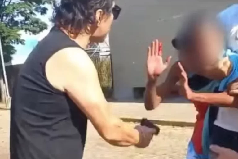 Homem que apontou arma para adolescente em SP é policial civil, afirma SSP-SP