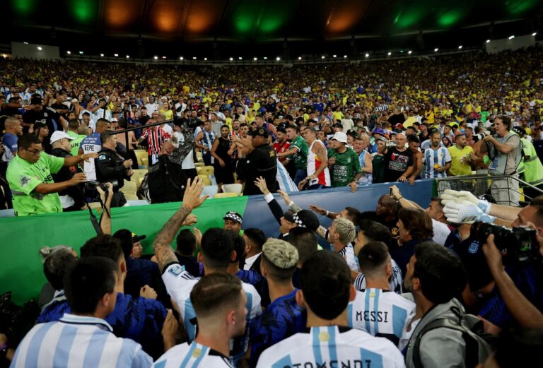 Partida entre Brasil e Argentina tem briga generalizada entre torcedores e policiais