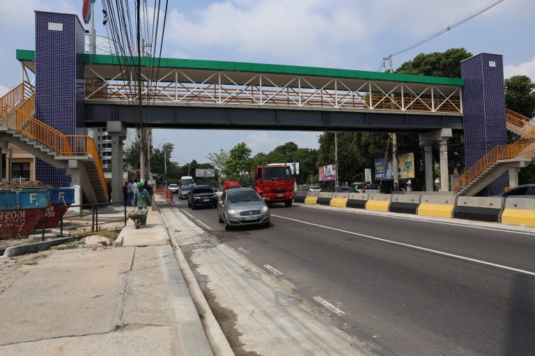 Passarela na Av. Ephigênio Salles será inaugurada nesta quinta-feira