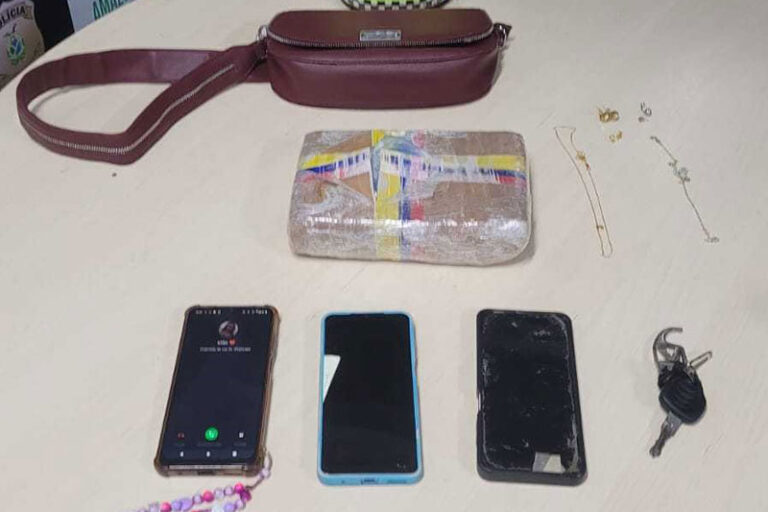 Casal é preso com drogas após denúncia anônima em Manaus