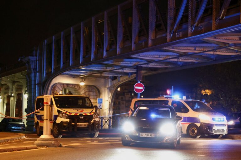 Ataque em Paris deixa uma pessoa morta e duas feridas