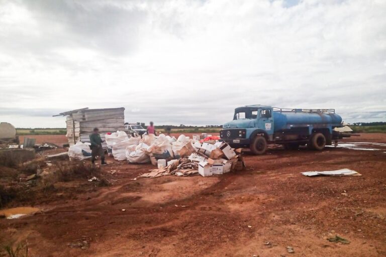MP denuncia proprietários rurais do TO por descarte irregular de embalagens de agrotóxicos