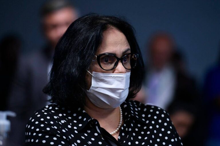 Senadora Damares Alves é diagnosticada com câncer: "Estou no enfrentamento"
