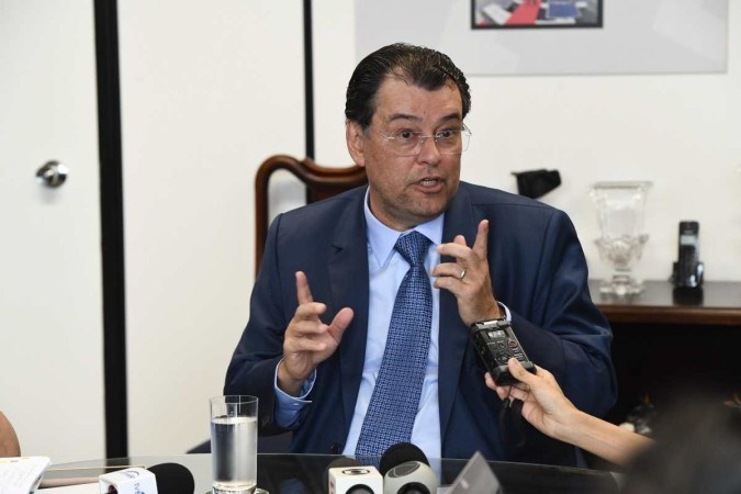 Eduardo Braga celebra a Reforma Tributária; “primeira em plena democracia”