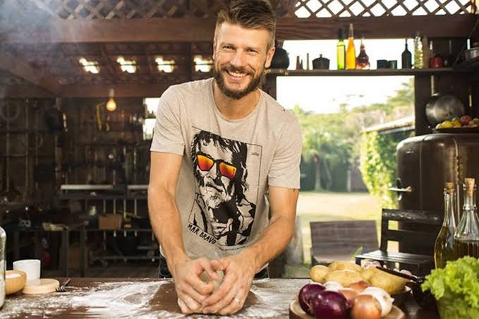 Rodrigo Hilbert encerra contrato com GNT e temporada inédita do “Tempero de Família” é suspensa