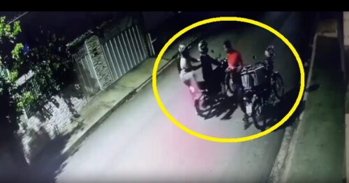 VÍDEO: Entregador tem moto roubada enquanto aguardava cliente, em Manaus