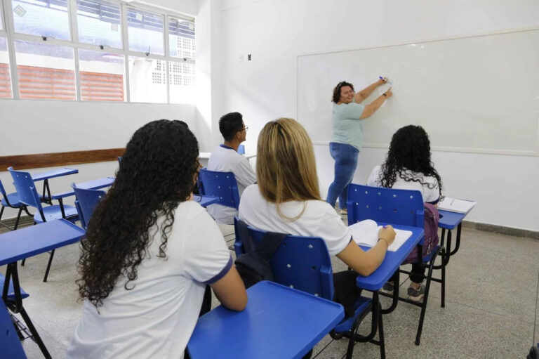 Calendário de Matrículas 2024 para o Amazonas é divulgado: Confira
